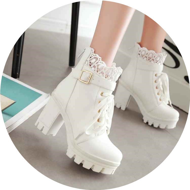Lace-up Martens Boots