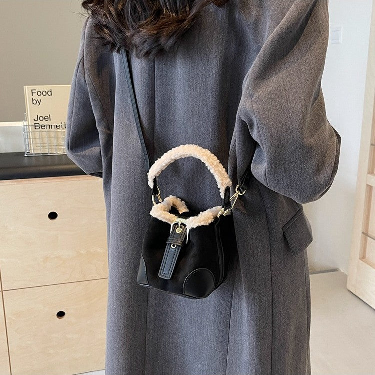 Women Casual Retro Plush Bag